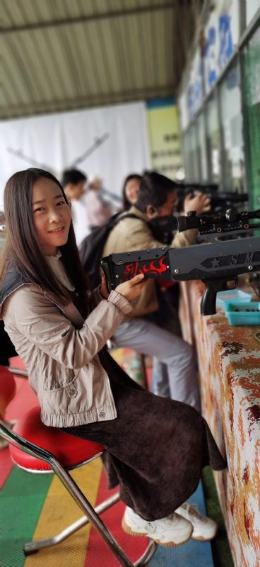颜如玉的第一张照片--武汉父母相亲团